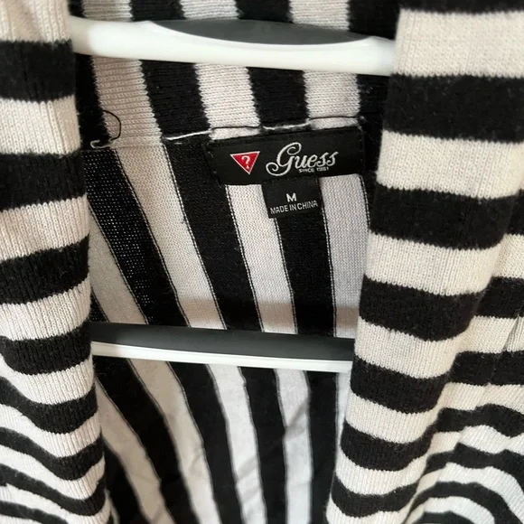 Cardigans/ sweater. - Picture 3 of 3